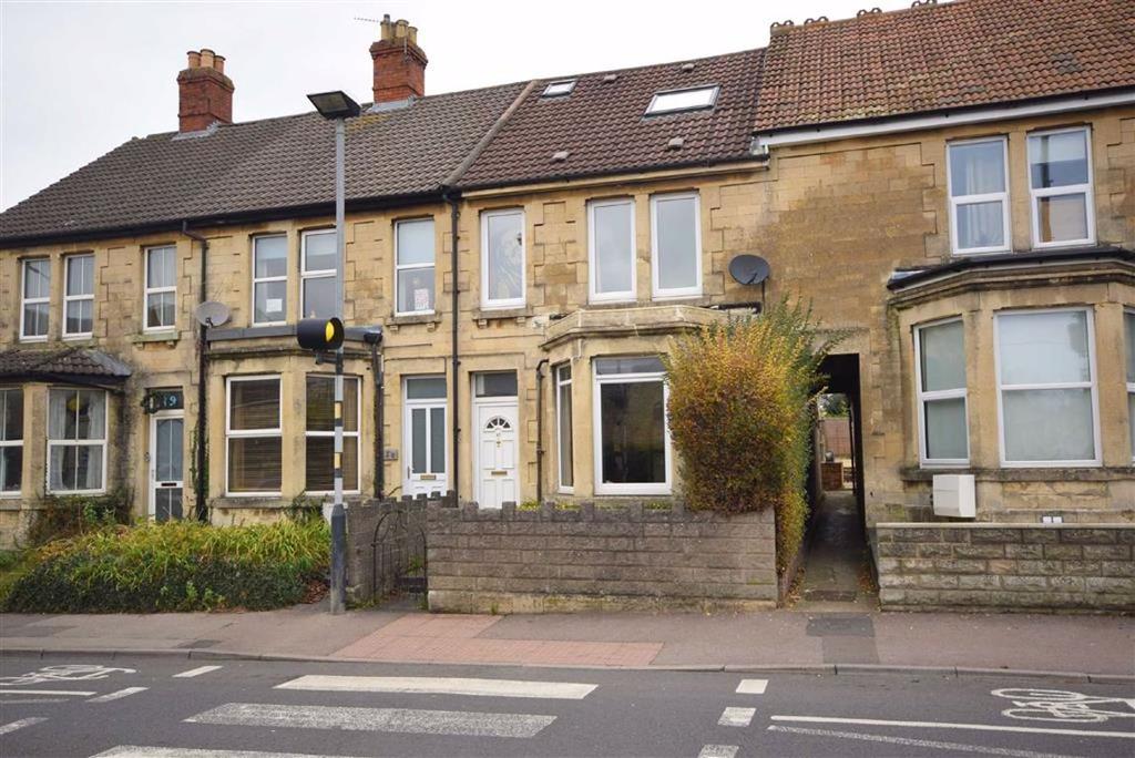 Park Lane, Chippenham, Wiltshire, SN15 4 bed terraced house £275,000