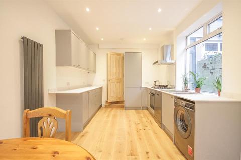 18 Sturdon Road, Bristol, BS3 2BA