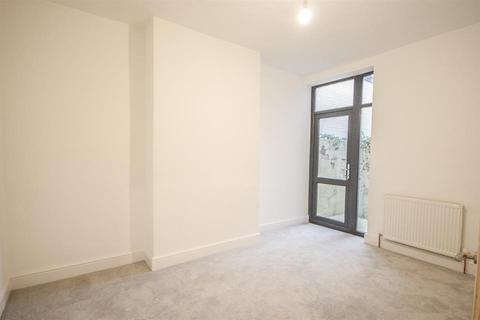 18 Sturdon Road, Bristol, BS3 2BA