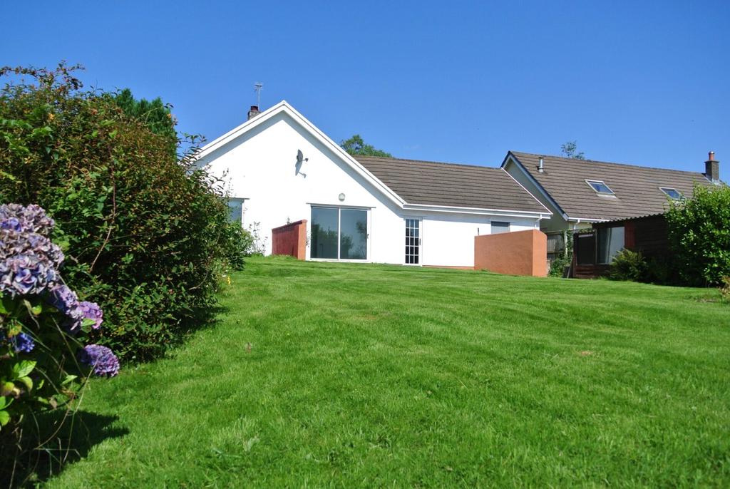 West Lane, Templeton,Narberth 4 bed detached bungalow £375,000