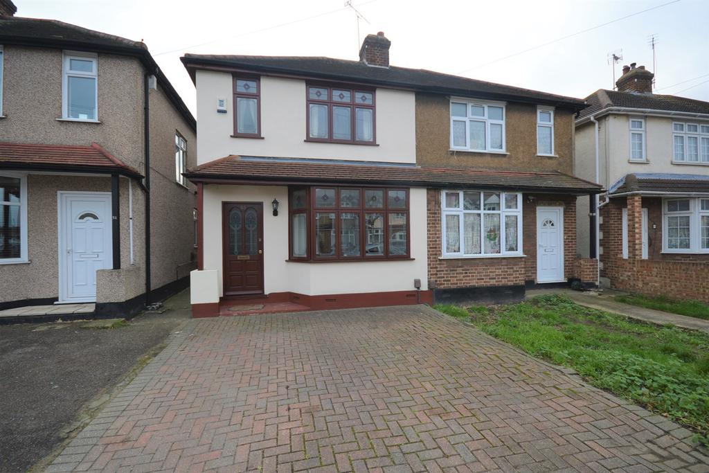 Jubilee Avenue, Romford, RM7 2 bed semidetached house £375,000