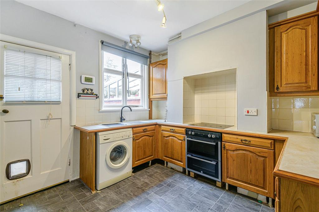 Northampton Road, Bromham... 3 bed semidetached house £350,000