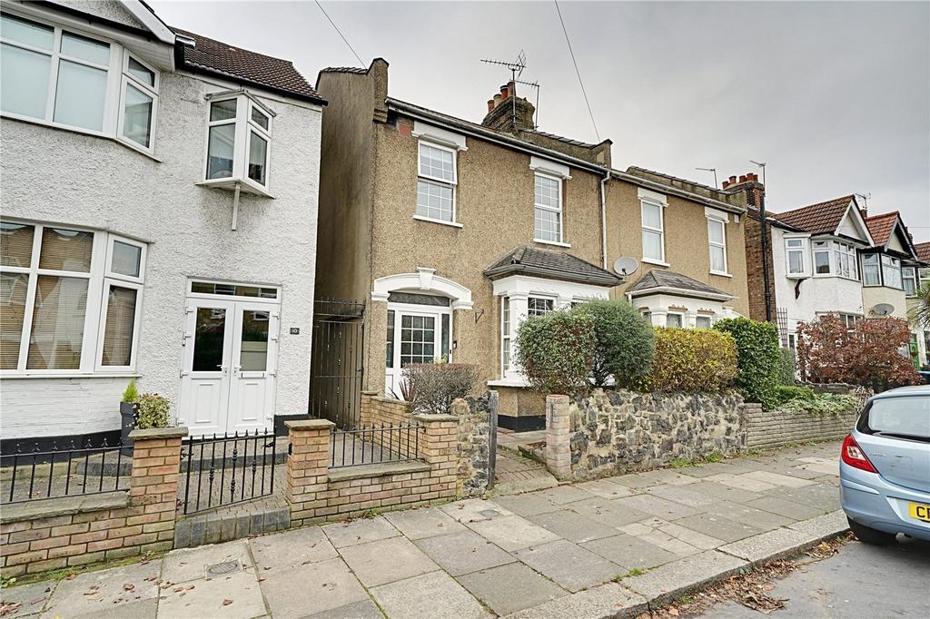 Halstead Road, Enfield, EN1 3 bed semidetached house £550,000