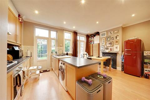 18 Halstead Road, Enfield, EN1 1QB