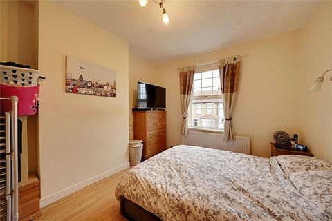 18 Halstead Road, Enfield, EN1 1QB