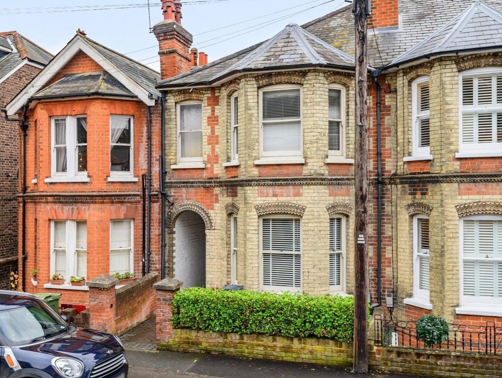 Victoria Road, Guildford, GU1 3 bed terraced house £750,000