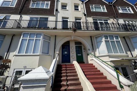 1 bedroom flat to rent, South Terrace, Littlehampton