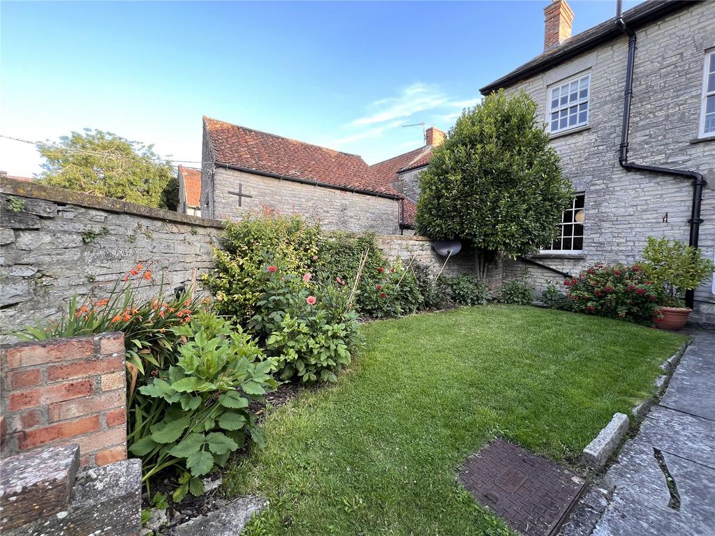 Selwood House, Market Place, Somerton, Somerset, TA11 2 bed semi