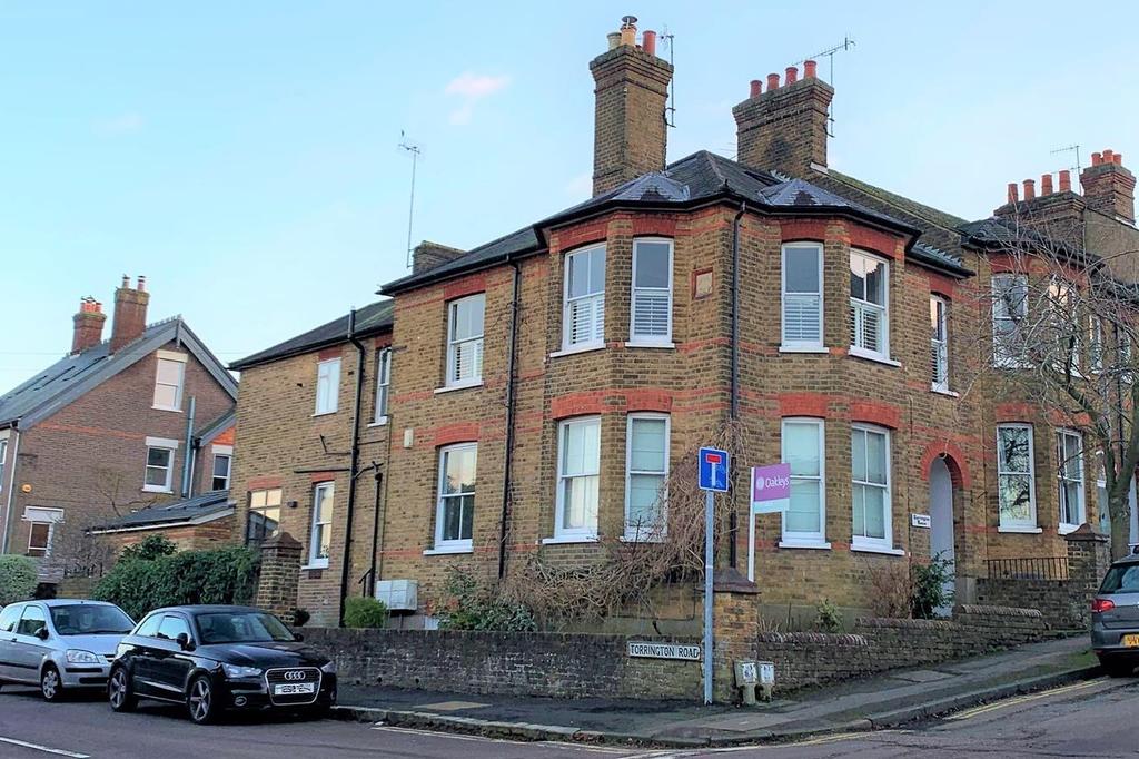 Torrington Road, Berkhamsted HP4 3 bed ground floor flat £650,000