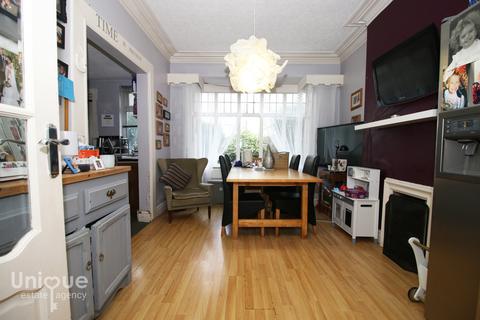 14 Cliff Place, Blackpool, FY2 9JT