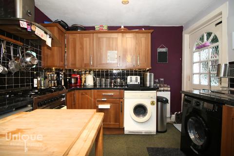 14 Cliff Place, Blackpool, FY2 9JT