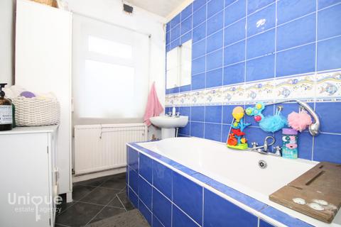 14 Cliff Place, Blackpool, FY2 9JT