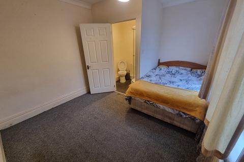 House share to rent, Regent Street, Spalding