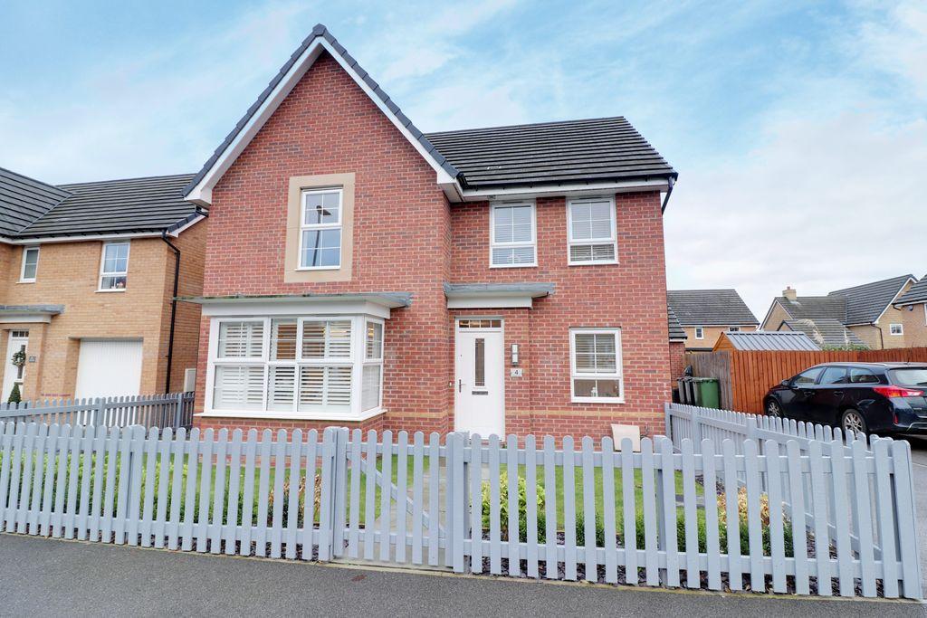 Emmerson Spur, Methley, Leeds LS26 9FJ 4 bed detached house £450,000