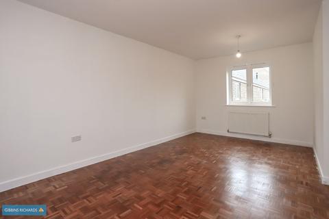 82 Morse Road, Norton Fitzwarren, Taunton, TA2 6BS