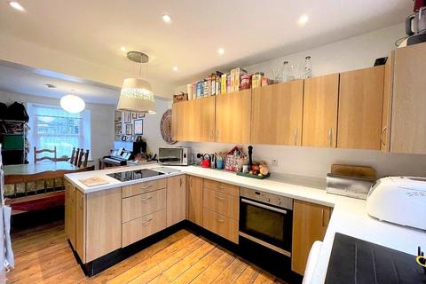 71 Heol Maengwyn, Machynlleth, SY20 8EE