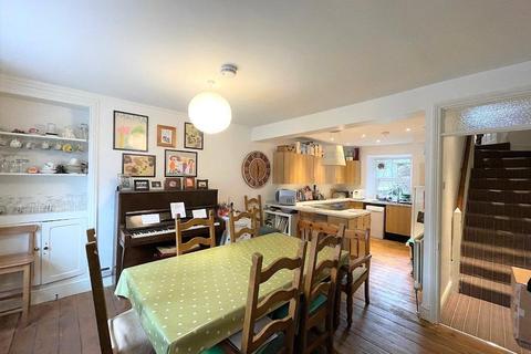 71 Heol Maengwyn, Machynlleth, SY20 8EE