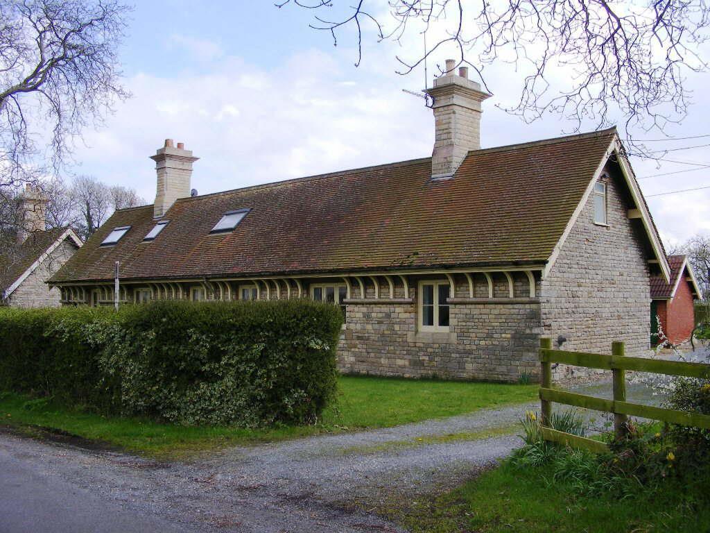Empingham Road, Normanton, Rutland 2 bed cottage £725 pcm (£167 pw)