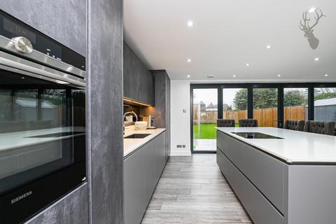 18 Bury Road, Epping, CM16 5EU