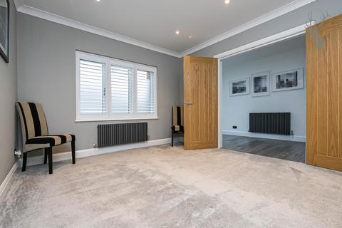 18 Bury Road, Epping, CM16 5EU