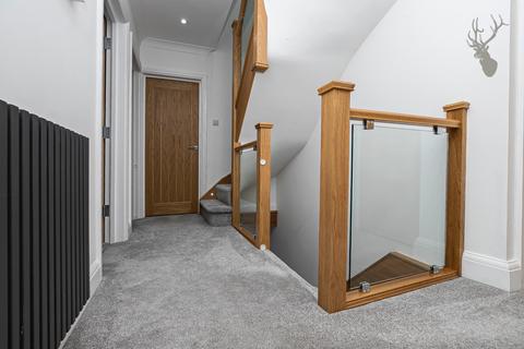 18 Bury Road, Epping, CM16 5EU