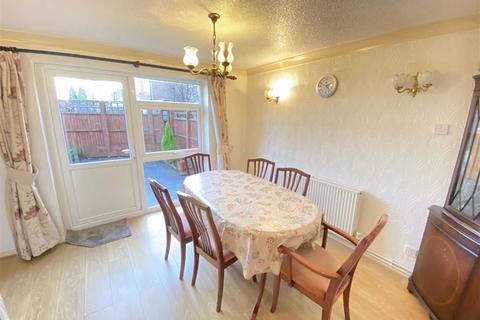 64 Blackden Walk, Wilmslow, SK9 2EZ