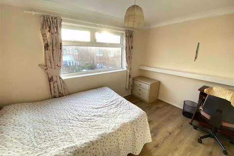 64 Blackden Walk, Wilmslow, SK9 2EZ