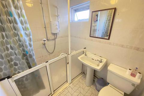 64 Blackden Walk, Wilmslow, SK9 2EZ