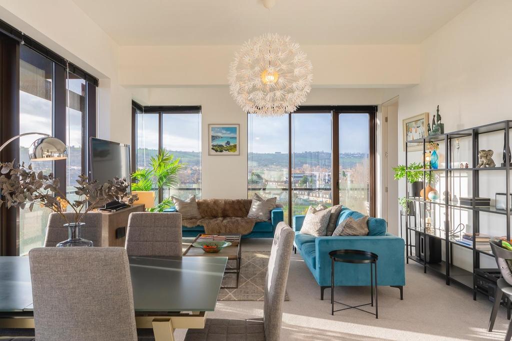 EKAL807 - Living Room I.jpg