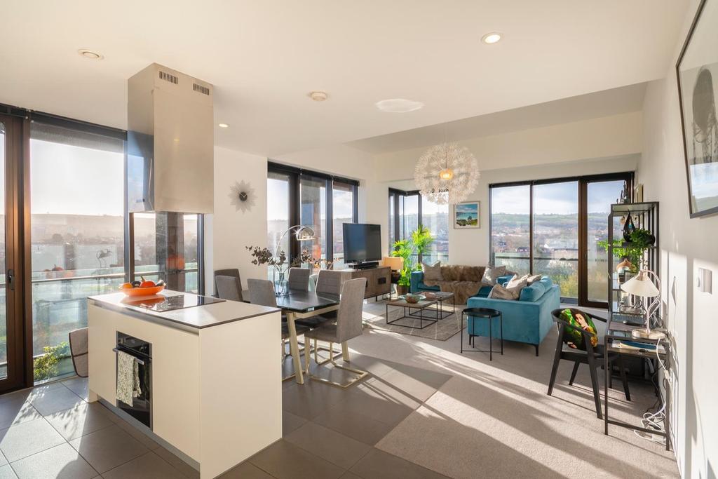 EKAL807 - Living Room J.jpg