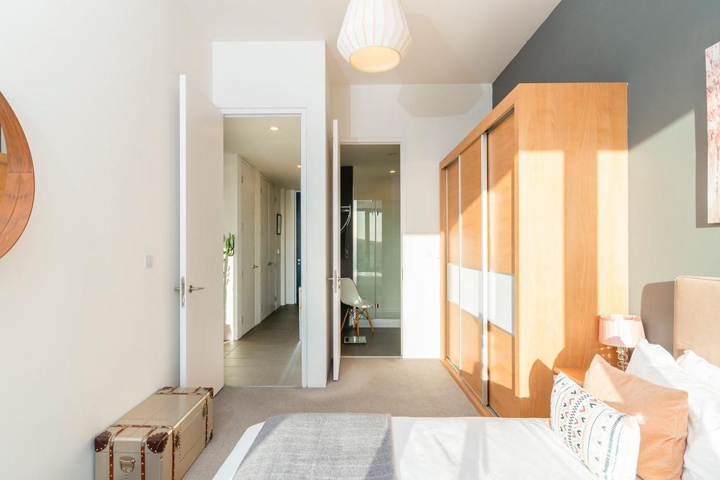 EKAL807 - Bedroom I.jpg