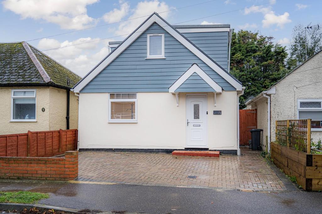 Greenhill Gardens, Herne Bay 3 bed detached bungalow £375,000