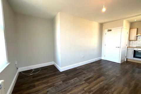 1 bedroom flat to rent, Flat 2, Warwick House, Avenue Road, DN2