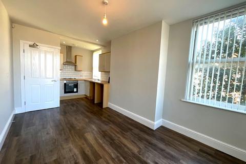 1 bedroom flat to rent, Flat 2, Warwick House, Avenue Road, DN2