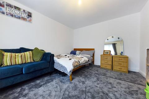 38 Essex Close, Worcester, WR2 5RW