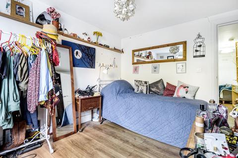 43a Relf Road, London, SE15 4JT