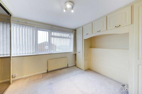 37 Bronte Crescent, Hemel Hempstead, HP2 7NS