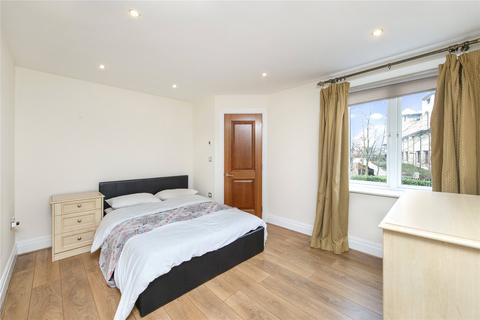 3 bedroom flat to rent, Birchgrove House, 4 Strand Drive, Richmond, Surrey