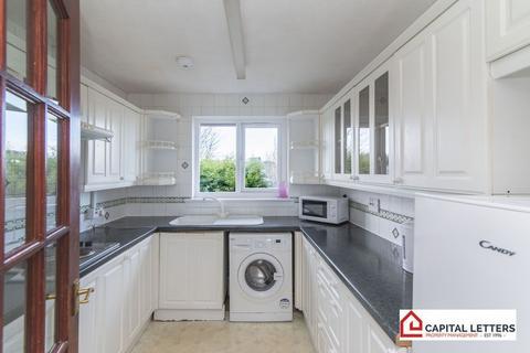 2 bedroom flat to rent, Maurice Avenue, Stirling FK7