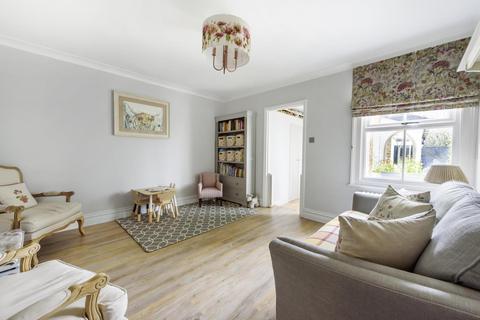 5 Summer Gardens, East Molesey, KT8 9LT
