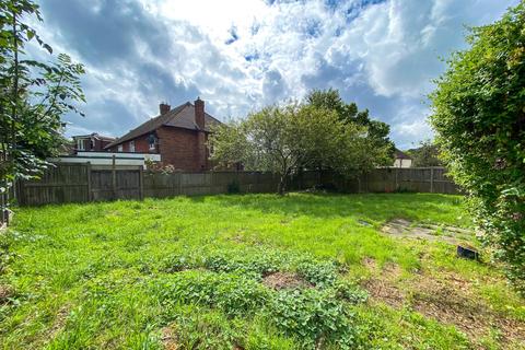 School Bungalow Holland Road, Oxted, RH8 9BQ