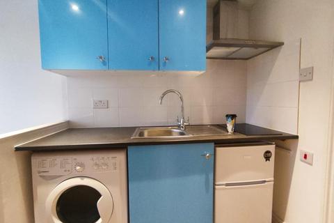 1 bedroom flat to rent - Chippendale Street, London