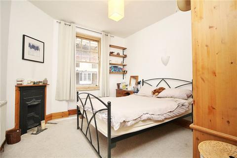 2 bedroom apartment to rent, Sutton Lane North, London, W4