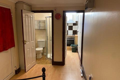 undefined, Townfield Road, HAYES, Greater London, UB3