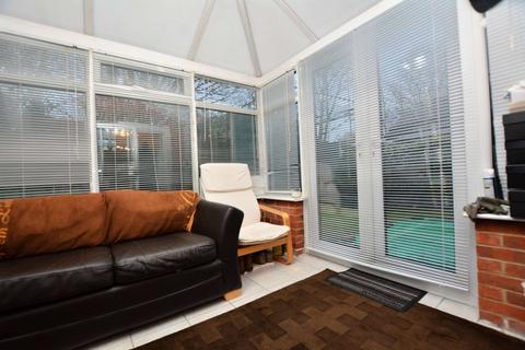 81 Boothroyd Drive, Leeds, LS6 2SL