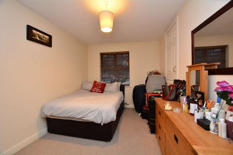 81 Boothroyd Drive, Leeds, LS6 2SL