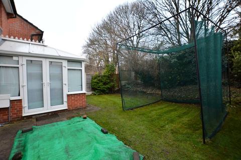 81 Boothroyd Drive, Leeds, LS6 2SL