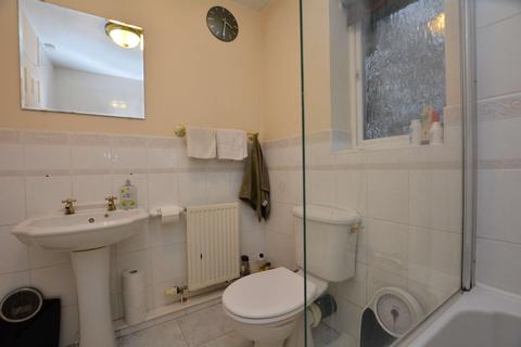 81 Boothroyd Drive, Leeds, LS6 2SL