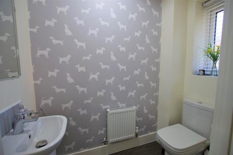 31 Fraser Drive, Bramshall, Uttoxeter, ST14 5EH