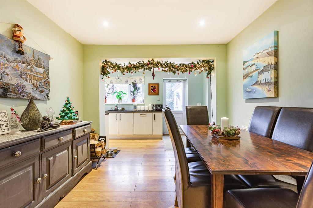 8487236-interior27.jpg